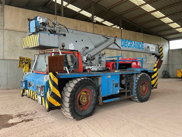 Grove - telescopic crane - - afbeelding 1 van  32