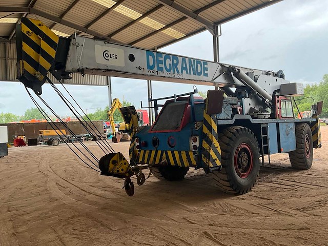 Grove - telescopic crane - - afbeelding 28 van  32