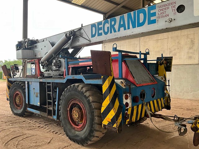 Grove - telescopic crane - - afbeelding 31 van  32