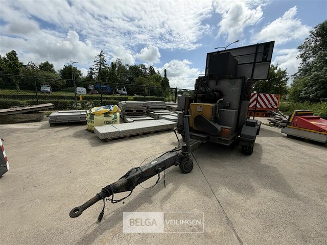 Grun asfaltketel – brand-, rook- en/of waterschade - afbeelding 4 van  18