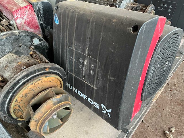 Grundfos 100-240/2 a-f-a-bqqe circulatiepomp - afbeelding 2 van  7