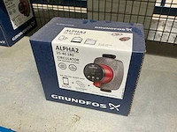 Grundfos alpha 2 25-40 180 cv-pomp - afbeelding 2 van  3