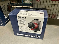 Grundfos alpha 2 32-40 180 cv-pomp - afbeelding 2 van  3