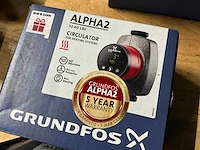 Grundfos alpha 2 32-60 180 circulatiepomp (2x) - afbeelding 2 van  2