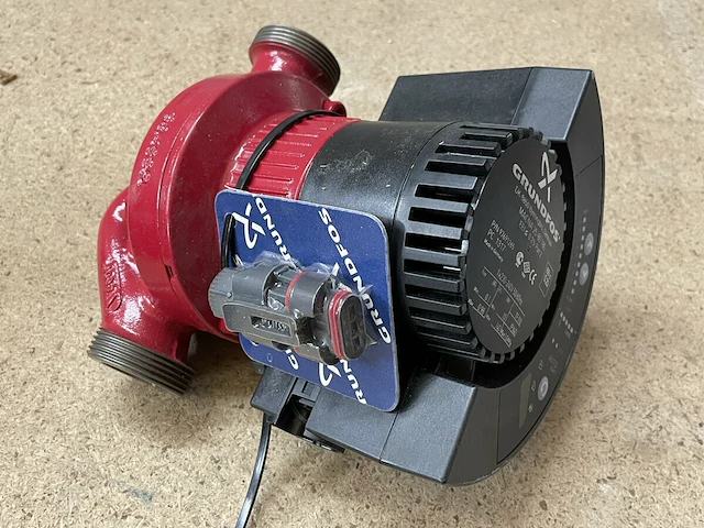 Grundfos circulatiepomp - afbeelding 1 van  4