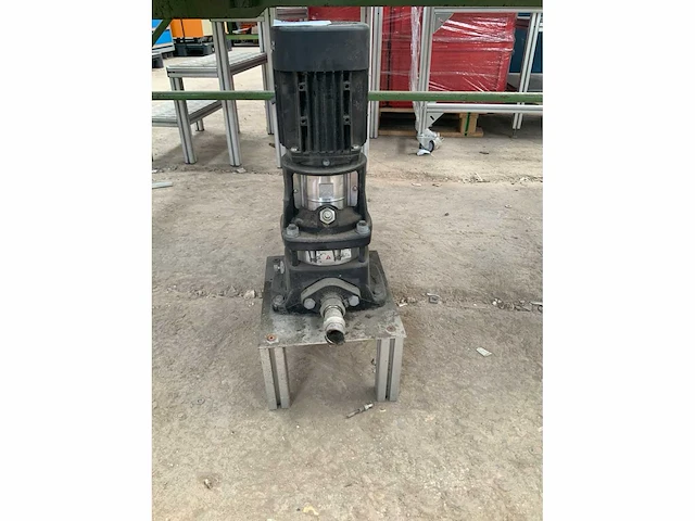 Grundfos cr1-4 centrifugaal waterpomp - afbeelding 2 van  4