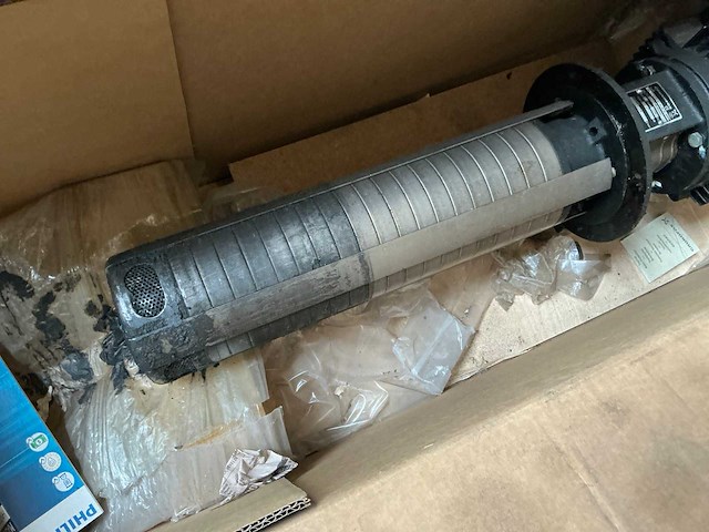 Grundfos crk2-180/18 a-m-a-auuv verticale meertraps centrifugaalpomp - afbeelding 3 van  5