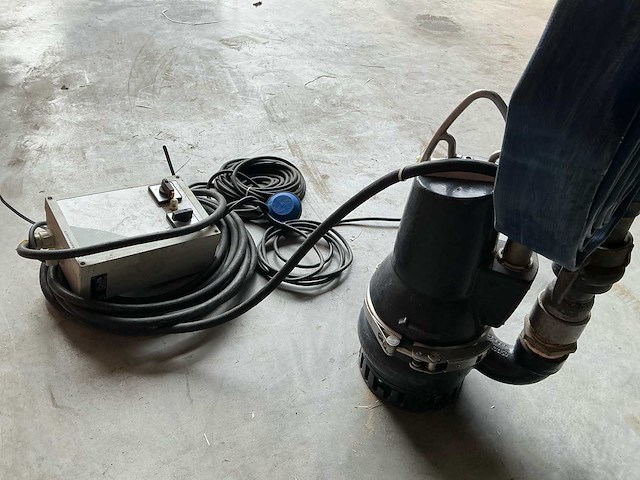 Grundfos dp10.50.09 dompelpomp - afbeelding 4 van  6