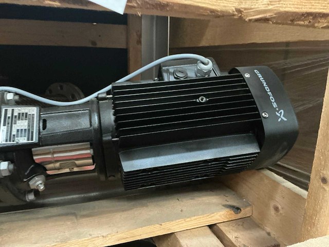 Grundfos industriële pompinstallatie - afbeelding 3 van  5