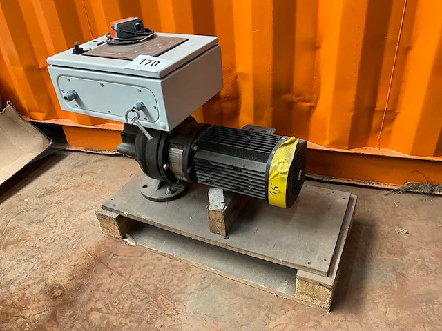 Grundfos mg90lc2-24ff165-h3 industriële pomp - afbeelding 1 van  7