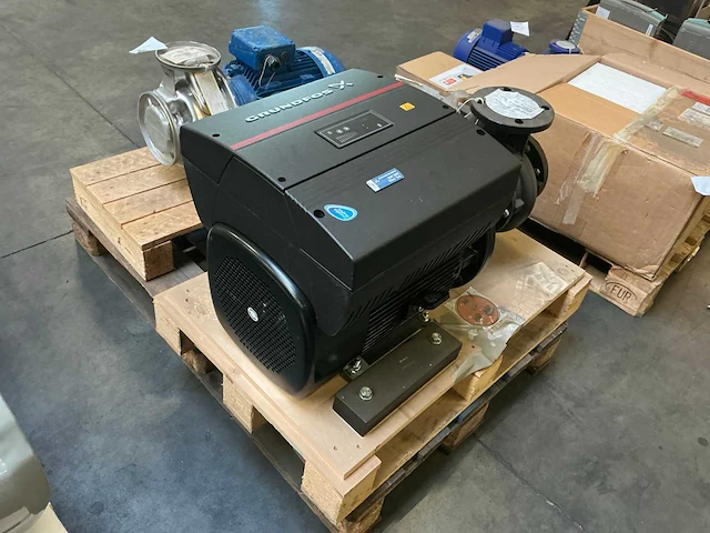 Grundfos nbe 65-160/157 as-f-a-bqqe centrifugaalpomp met ingebouwde frequentieregelaar - afbeelding 5 van  11