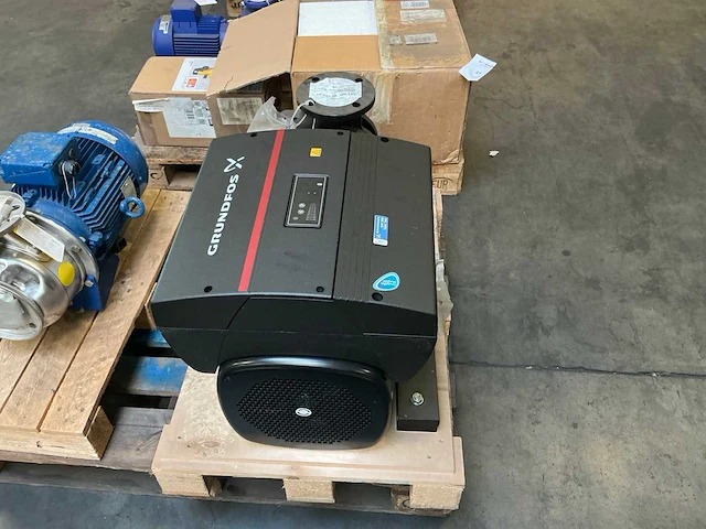 Grundfos nbe 65-160/157 as-f-a-bqqe centrifugaalpomp met ingebouwde frequentieregelaar - afbeelding 6 van  11