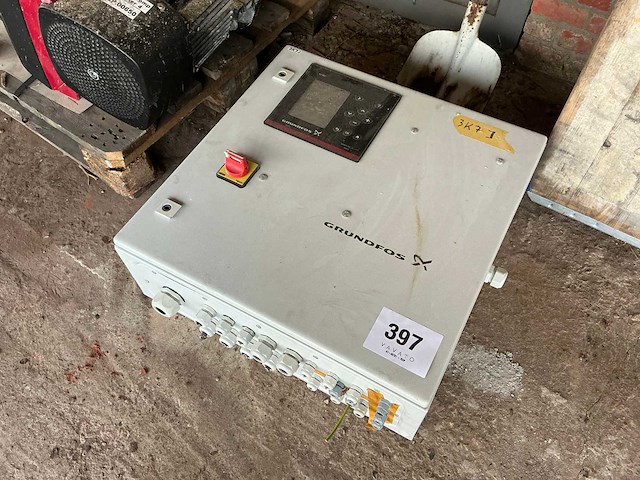 Grundfos sturingskast - afbeelding 1 van  9