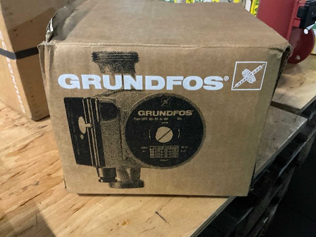 Grundfos up25-25 180 circulatiepomp - afbeelding 1 van  3