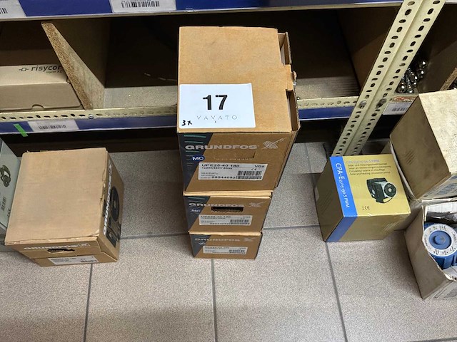 Grundfos upe25-40 180 circulatiepomp (3x) - afbeelding 1 van  5