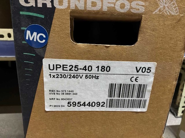 Grundfos upe25-40 180 circulatiepomp (3x) - afbeelding 4 van  5