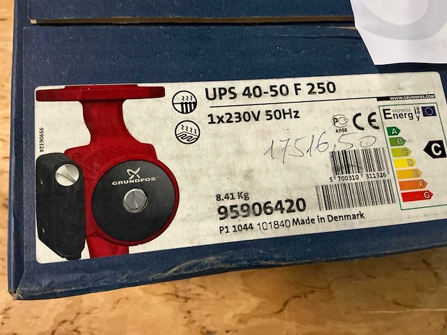 Grundfos ups 40-50 f250 circulatiepomp - afbeelding 1 van  2