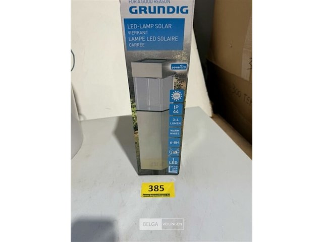 Grundig led lamp solar ip44 3-4 lumen warm white - afbeelding 1 van  3