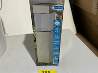 Grundig led lamp solar ip44 3-4 lumen warm white - afbeelding 1 van  3