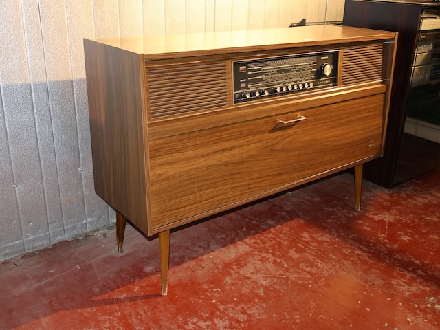 Grundig radiomeubel - afbeelding 3 van  6