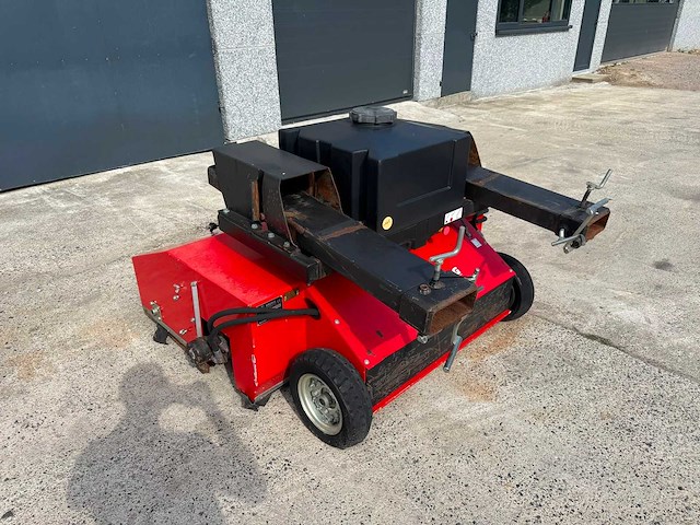 Grunig - 2021 - gse1500 - straatveegmachine - afbeelding 1 van  16
