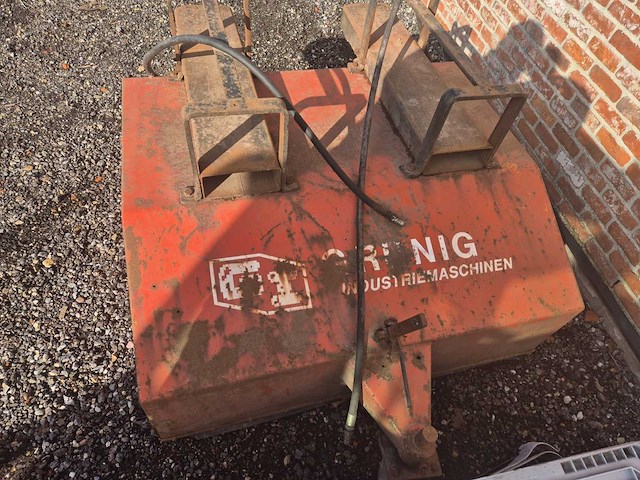 Grunig veegmachine heftruck - afbeelding 1 van  4