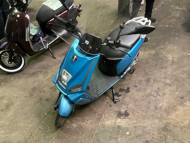 Gts - e-nergy exclusive - scooter - afbeelding 1 van  12