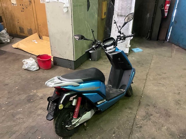 Gts - e-nergy exclusive - scooter - afbeelding 4 van  12