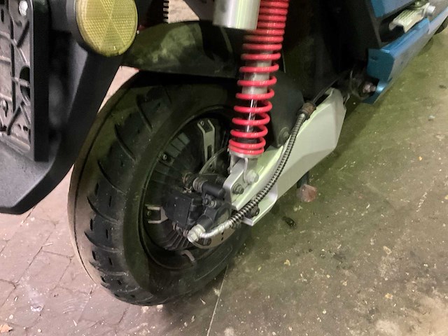 Gts - e-nergy exclusive - scooter - afbeelding 6 van  12