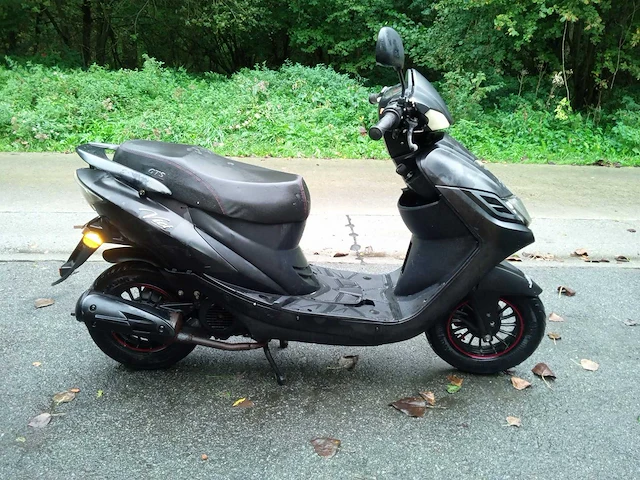 Gts - vici 50 - scooter - afbeelding 2 van  8