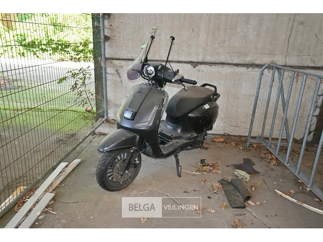 Gts palermo scooter - afbeelding 1 van  8