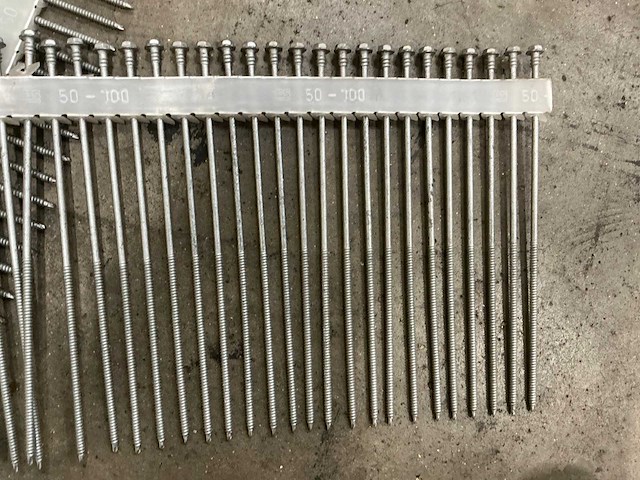 Guardian partij schroeven op band - afbeelding 9 van  10