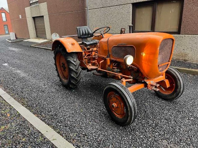 Güdner vintage tractor - afbeelding 1 van  11