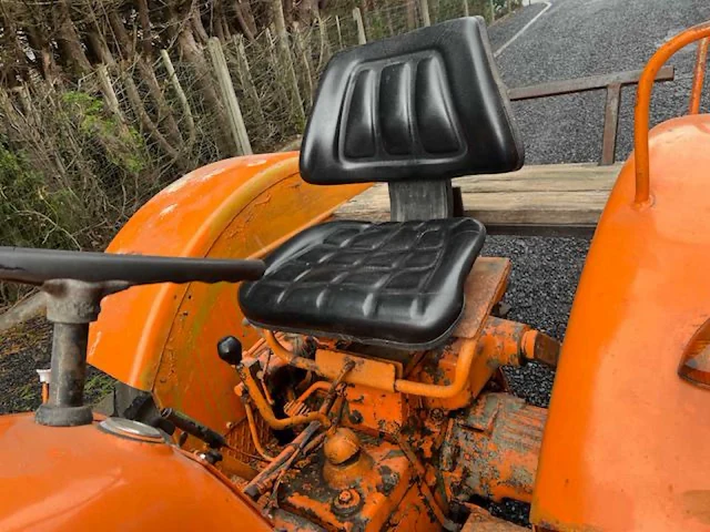 Güdner vintage tractor - afbeelding 6 van  11