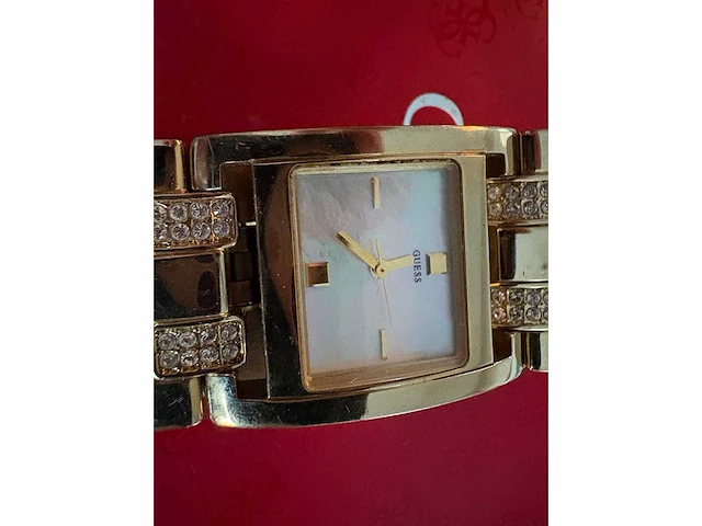 Guess - horloge - afbeelding 4 van  4