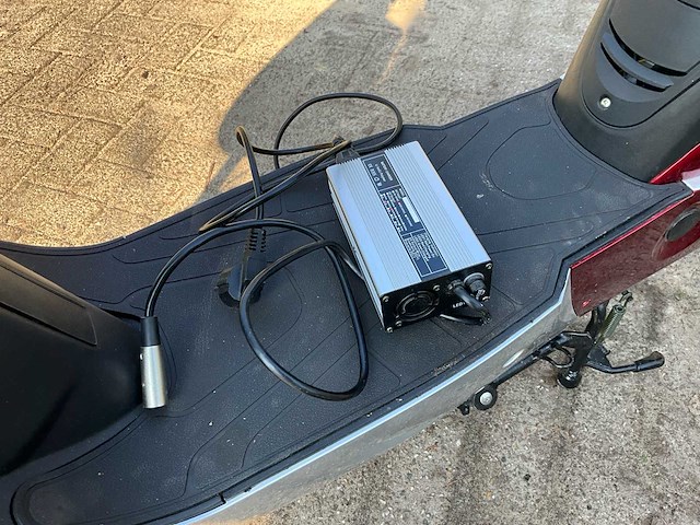 Guewer scooter/bromfiets electrisch - 883km - afbeelding 5 van  20