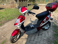 Guewer scooter/bromfiets electrisch - 883km - afbeelding 1 van  20