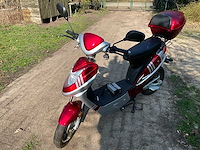 Guewer scooter/bromfiets electrisch - 883km - afbeelding 12 van  20
