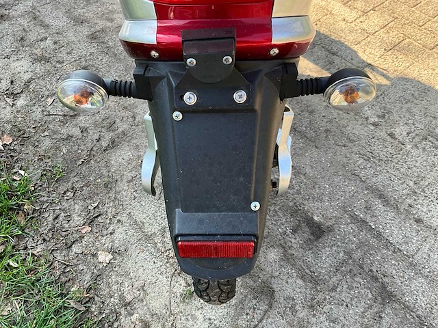 Guewer scooter/bromfiets electrisch - 883km - afbeelding 16 van  20