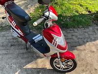 Guewer scooter/bromfiets electrisch - 883km - afbeelding 19 van  20