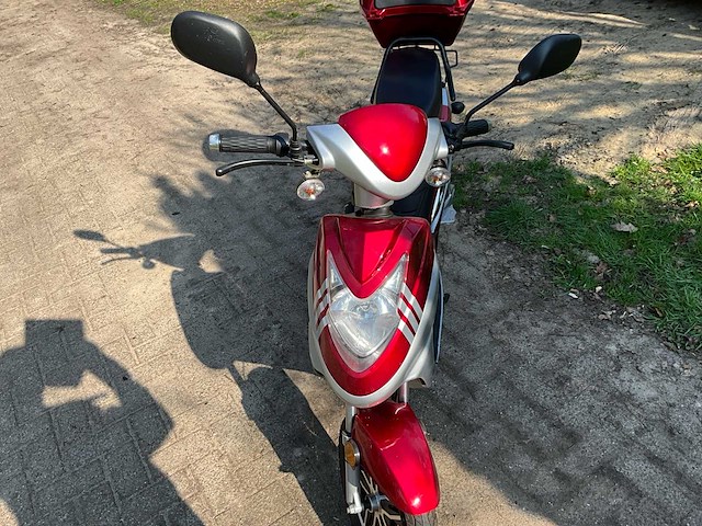 Guewer scooter/bromfiets electrisch - 883km - afbeelding 20 van  20