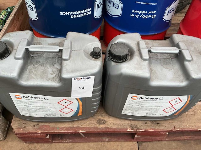 Gulf antivries inhoud 20 liter (2x) - afbeelding 1 van  2