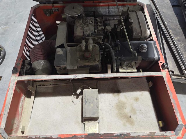 Gutbrod - b1120b - borstelmachine - afbeelding 3 van  6