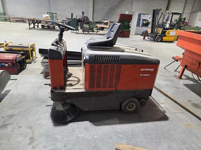 Gutbrod - b1120b - borstelmachine - afbeelding 4 van  6