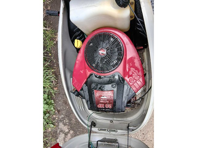 Gutbrod - glx 105 rhl hydro - grasmaaier - zitmaaier - afbeelding 5 van  6