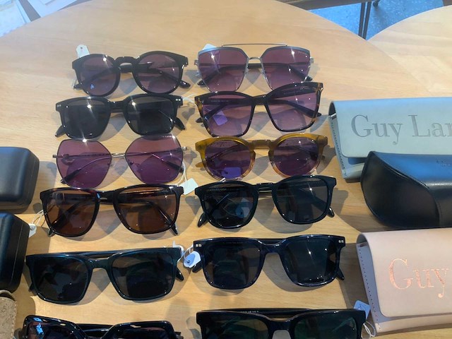 Guy laroche designer zonnebril (17x) - afbeelding 4 van  8