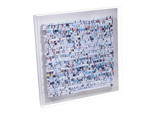 Guy leclef (1962), untitled, mixed media collage with pieces of magazines presented in a plexi box 72 x 75 cm. (28.35 x 29.53 in.), frame: 90 x 90 cm. (35.42 x 35.42 in.) - afbeelding 2 van  2