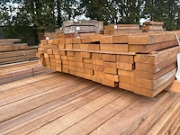 Guyana teak latten fijnbezaagd 5200x80x31mm (84x) - afbeelding 2 van  2