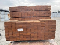 Guyana teak planken geschaafd 1000-1250x70x27mm (347x) - afbeelding 3 van  3