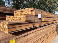 Guyana teak regels fijnbezaagd 3350-4000x80x31mm (204x) - afbeelding 2 van  3